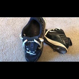 Boys baseball steel cleats